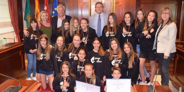 Escuela de danza Paso a Paso presenta premios en Ayuntamiento de Villaviciosa de Odón