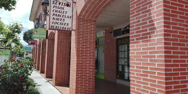 Los emprendedores que comiencen su actividad en Sevilla La Nueva en los próximos tres años no pagarán tasas