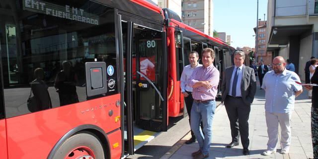 Fuenlabrada presenta seis nuevos autobuses