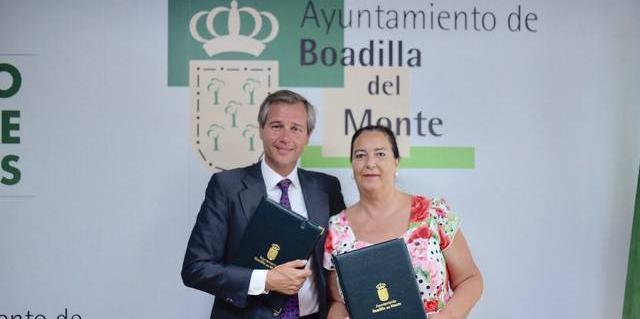 Boadilla renueva el convenio con la AVT por el que le otorga 10.000 euros de subvención