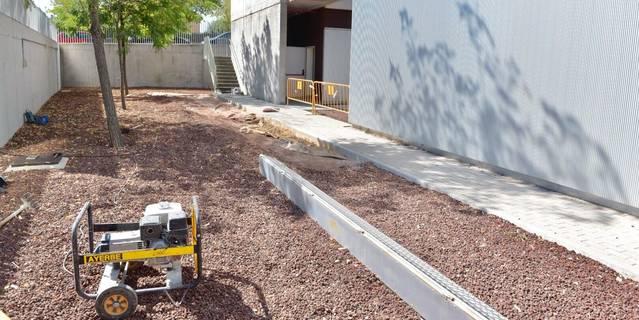 Boadilla construye de una pista de petanca en el Centro de Mayores de Gutiérrez Soto