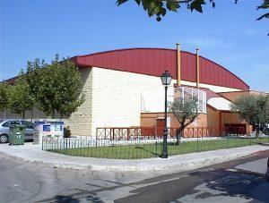 Renovación del suelo de la pista deportiva del Pabellón Cubierto ‘Adolfo Suárez’ de Sevilla la Nueva