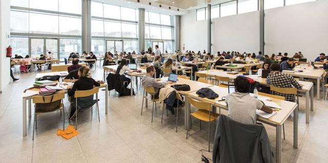 Las bibliotecas de Las Rozas amplían su horario en diciembre y enero para facilitar la preparación de los exámenes