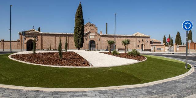 Pozuelo de Alarcón finaliza la construcción de la rotonda del cementerio