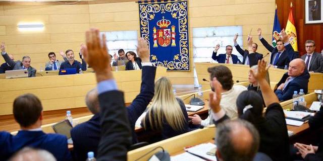 Las Rozas estudiará mejorar las condiciones de trabajo de los empleados externos de Deportes