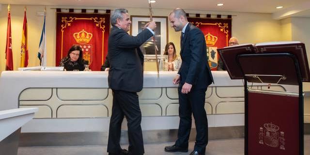 El Pleno proclama a José Luis Álvarez Ustarroz como nuevo alcalde de Majadahonda