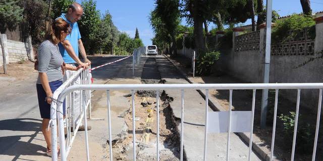 Próximo soterramiento del cableado eléctrico en la urbanización El Hórreo de Sevilla la Nueva