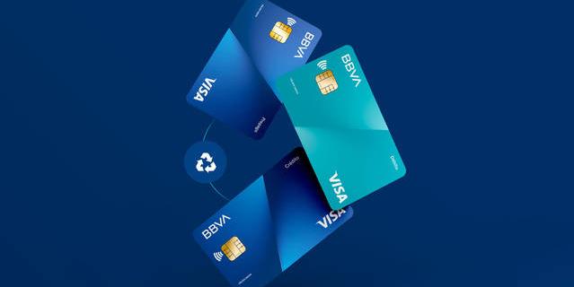 BBVA lanza en España la primera tarjeta de plástico reciclado