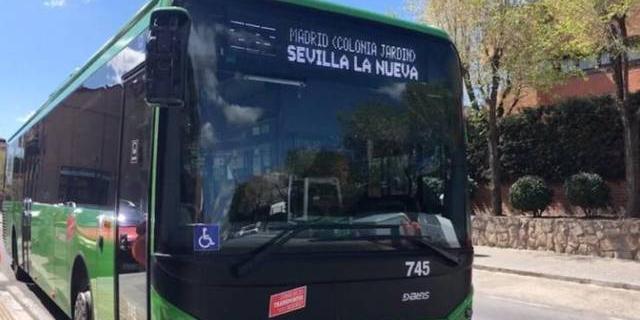 Sevilla la Nueva no permitirá el pago en efectivo en la red de autobuses urbanos