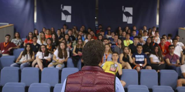 Las Rozas colabora con varios centros universitarios para ofrecer becas a estudiantes