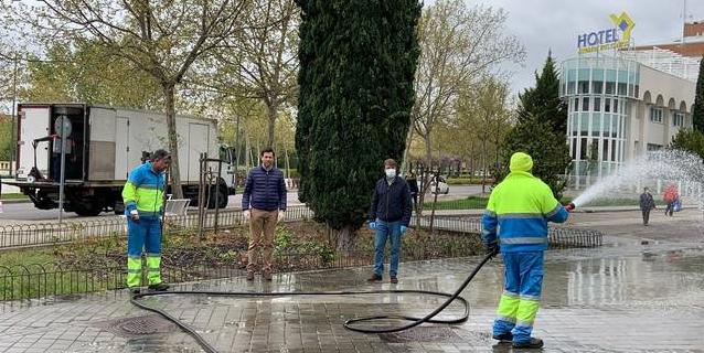 Tres Cantos refuerza el servicio de limpieza para evitar la propagación de la Covid-19