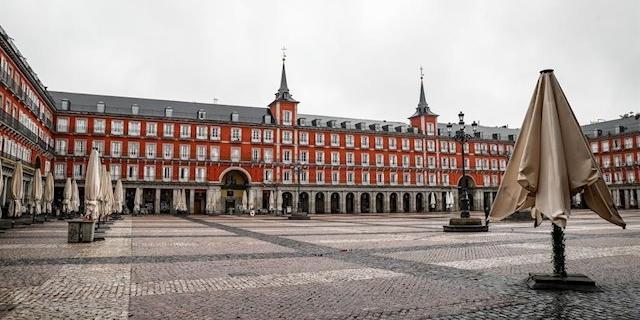 El Ayuntamiento de Madrid ampliará la temporada de terrazas más allá del 31 de octubre y reducirá un 25% la tasa