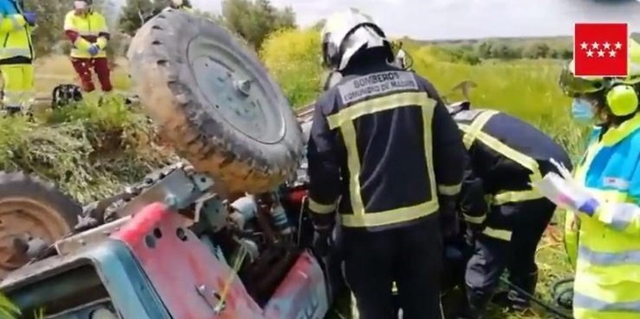 Herido grave un agricultor al volcar su tractor y quedar atrapado en él cuatro horas