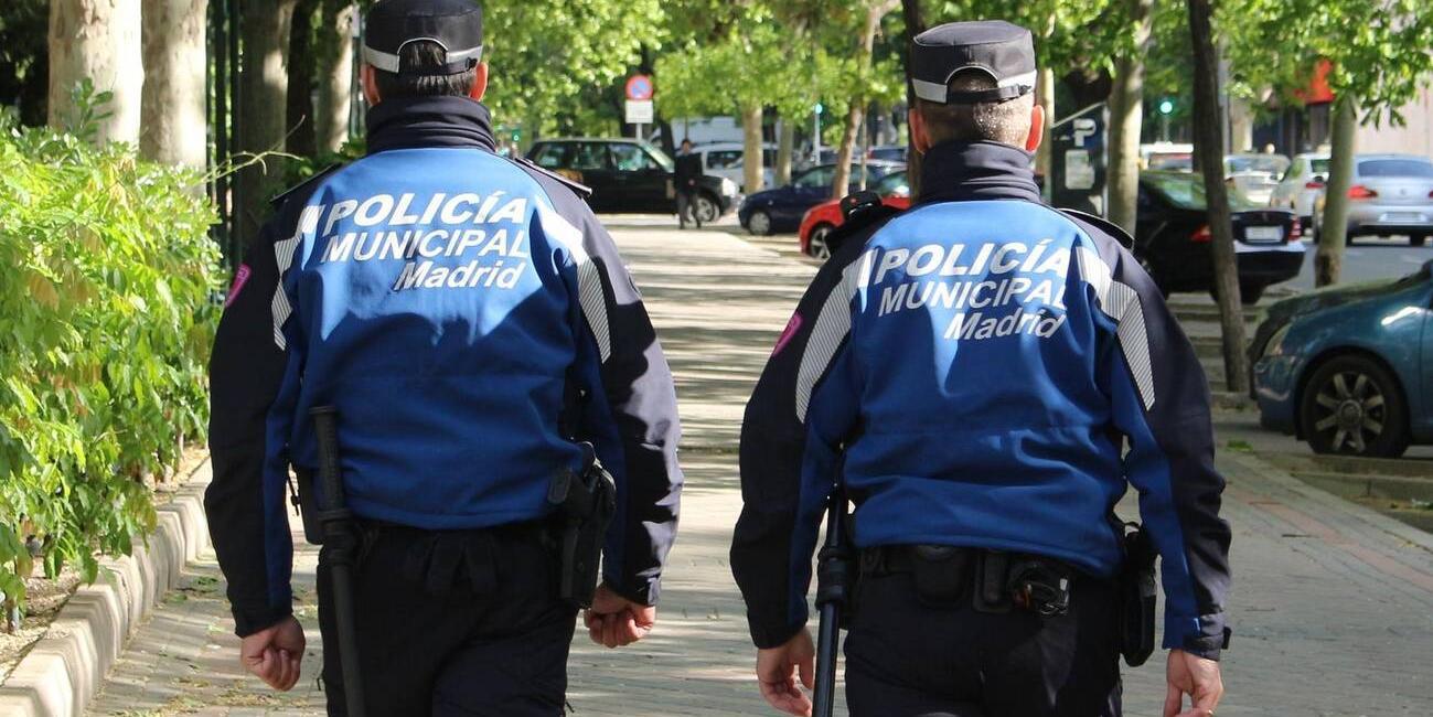 Detenido un matrimonio en Moratalaz por agredirse mutuamente y su hijo es trasladado a un centro de menores