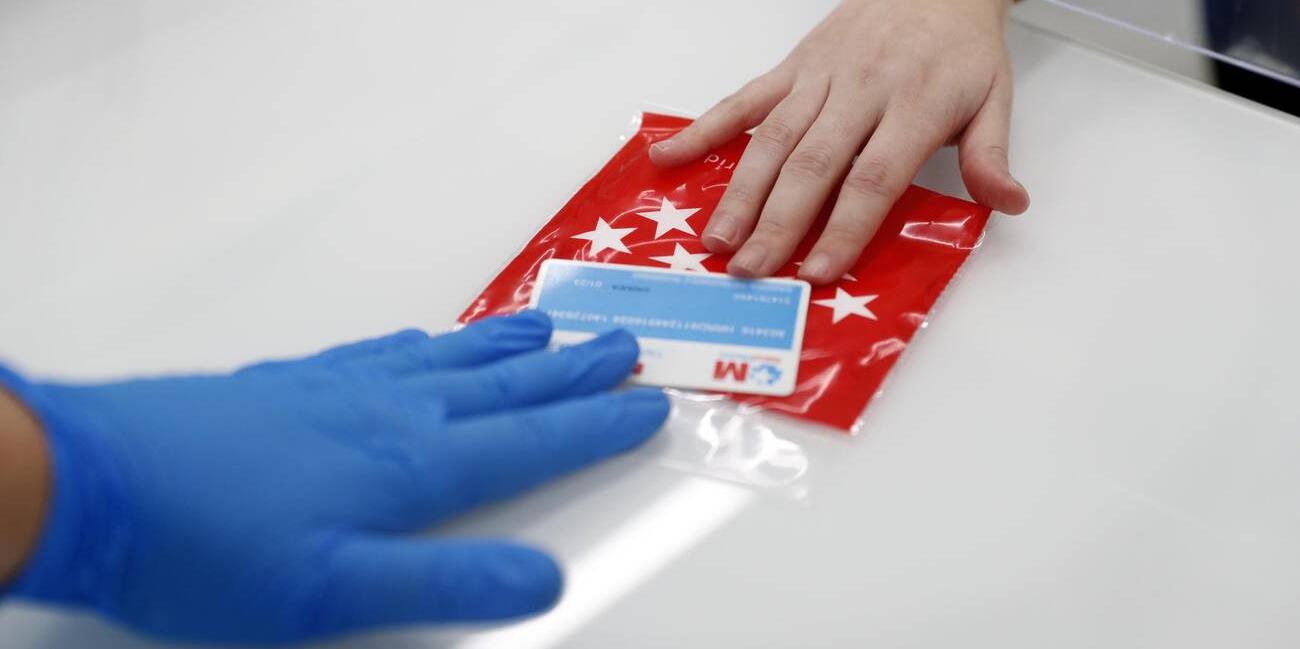 Comienza el reparto de mascarillas en las farmacias de Tres Cantos