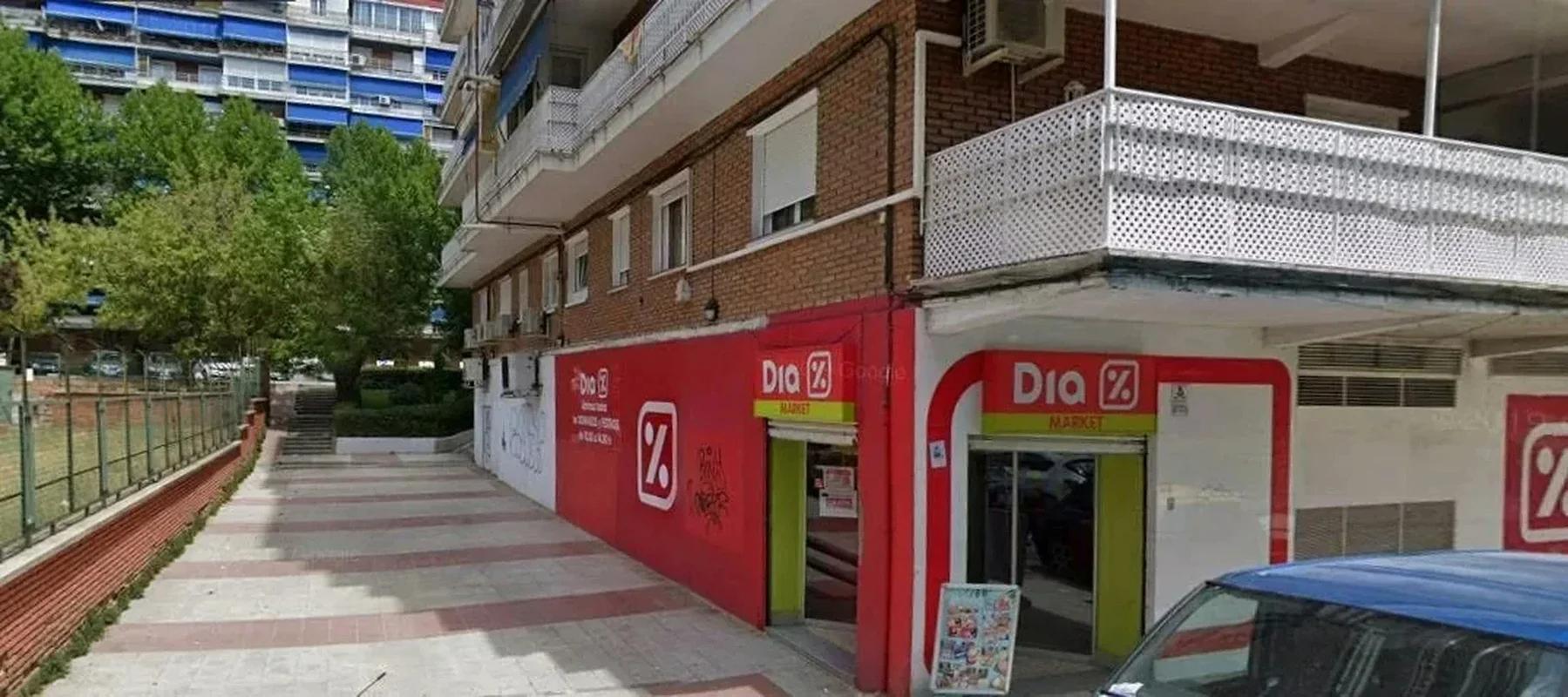 Detenido uno de los dos individuos que atracaron un supermercado de Alcorcón con trajes de la Cruz Roja