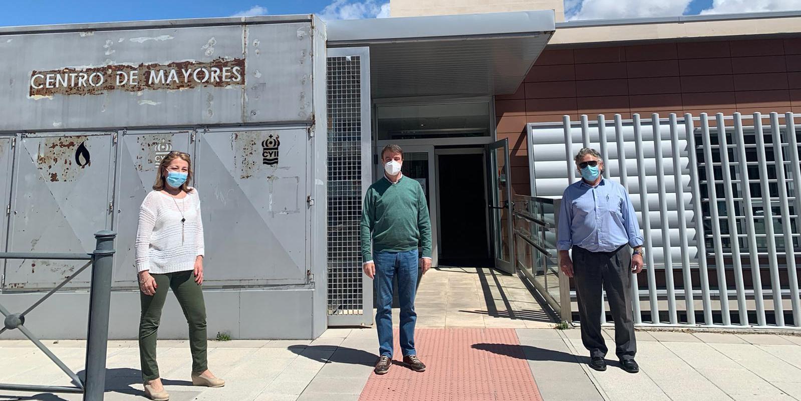 El Centro de Mayores de Tres Cantos reabre los servicios de podología, peluquería y fisioterapia