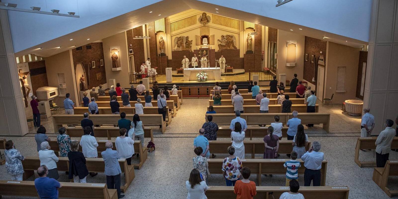 Fiesta de San Josemaría Escrivá en Madrid con cientos de misas de aforo reducido por las víctimas de la pandemia