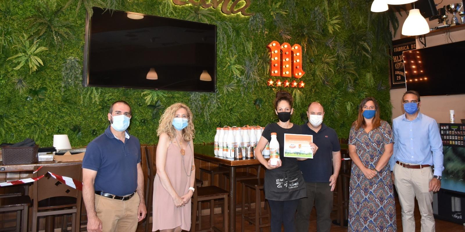 Arroyomolinos y Central Lechera Asturiana firman un convenio para ayudar a reactivar el sector hostelero