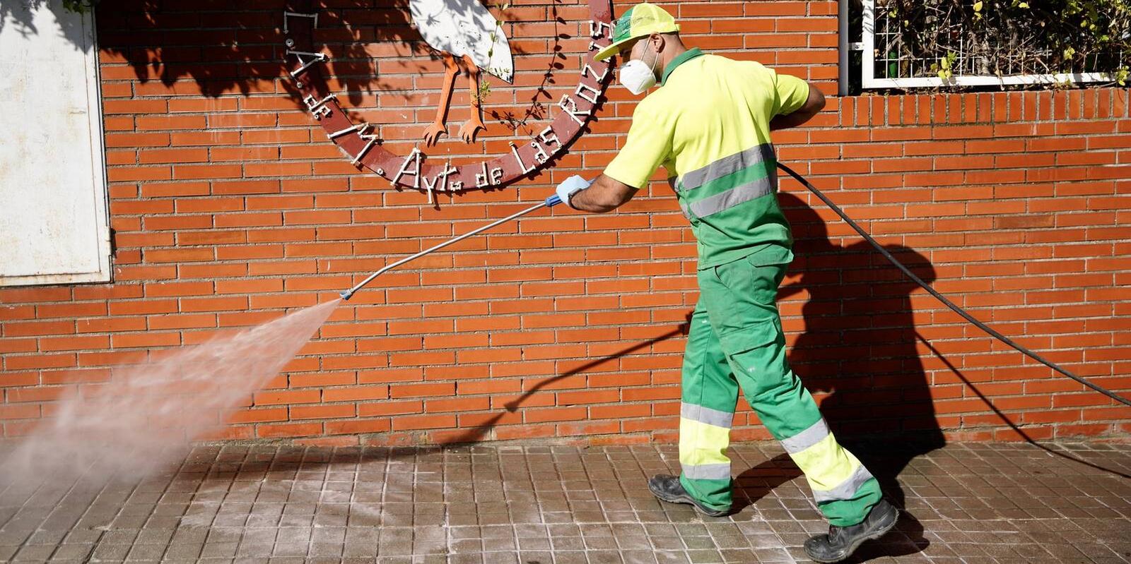 Las Rozas crea plan especial de limpieza para los colegios
