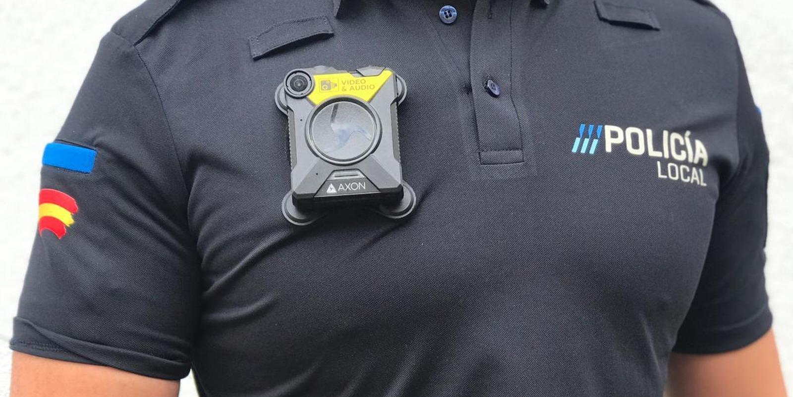 Arroyomolinos equipará a todos los agentes de la Policía Local con armas táser