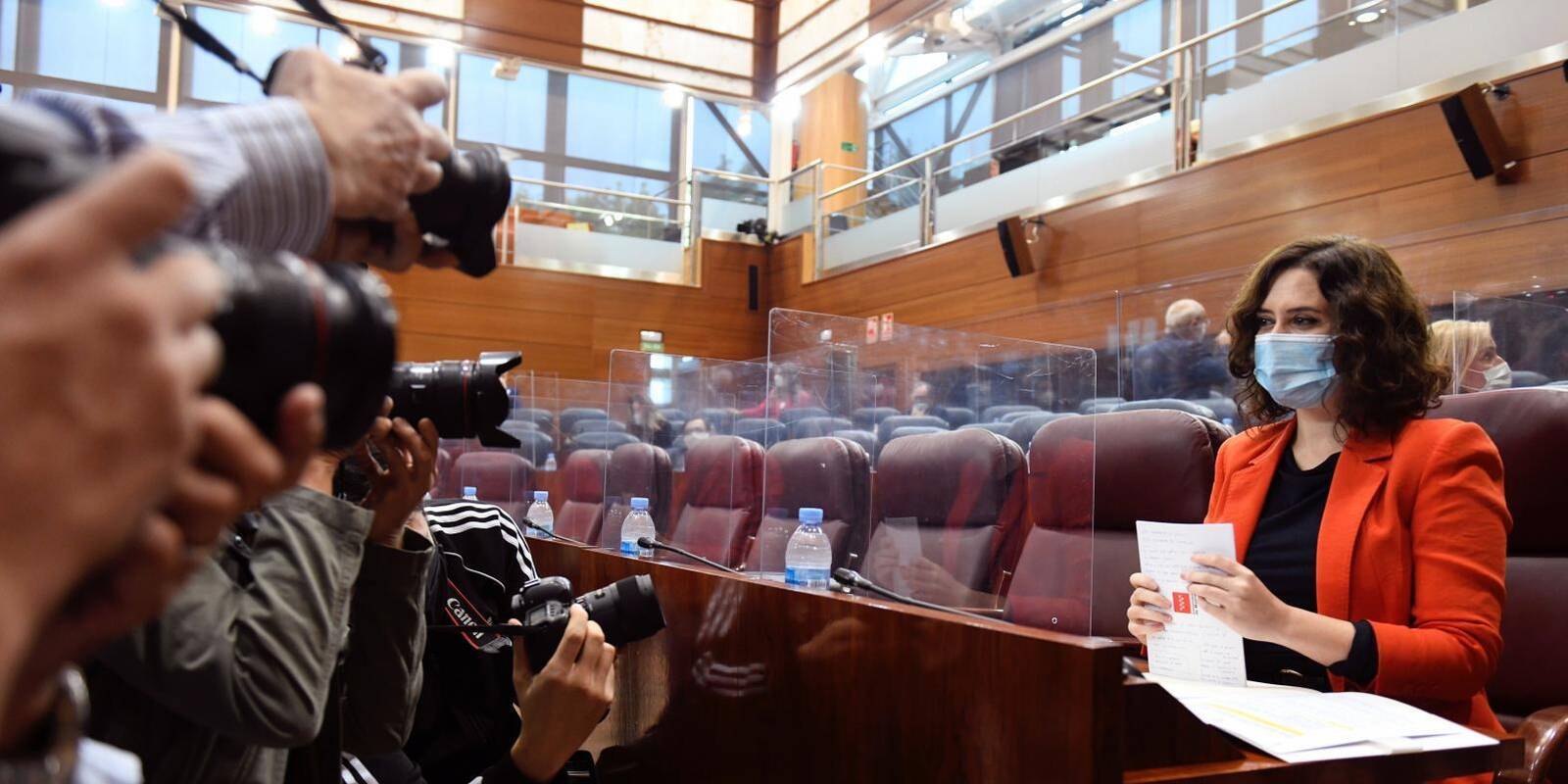 Díaz Ayuso ordena retirar el recurso contra Illa y aboga por la "colaboración"