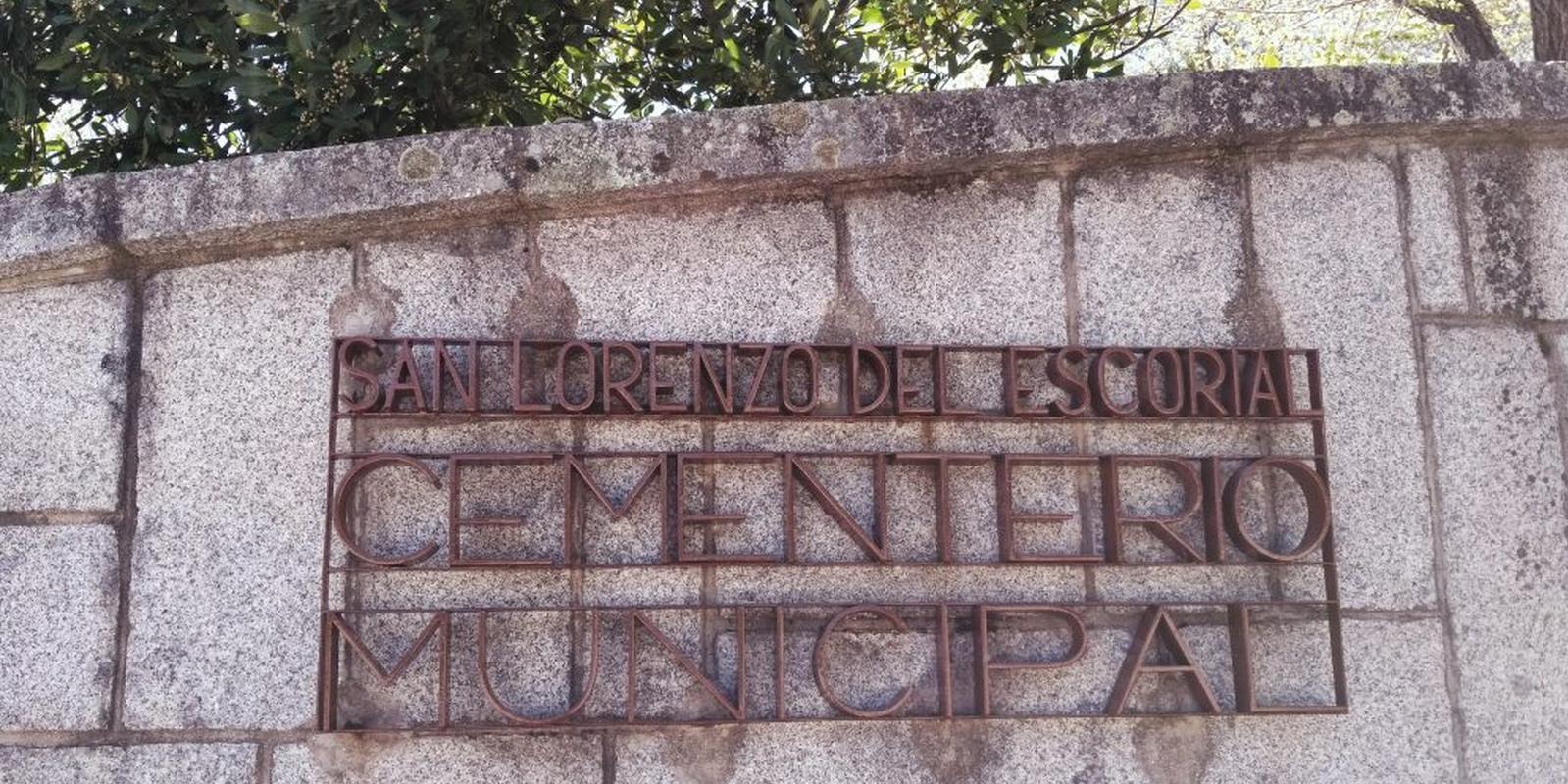 Un autobús lanzadera llevará gratuitamente a los vecinos de San Lorenzo al cementerio por el Día de Todos los Santos