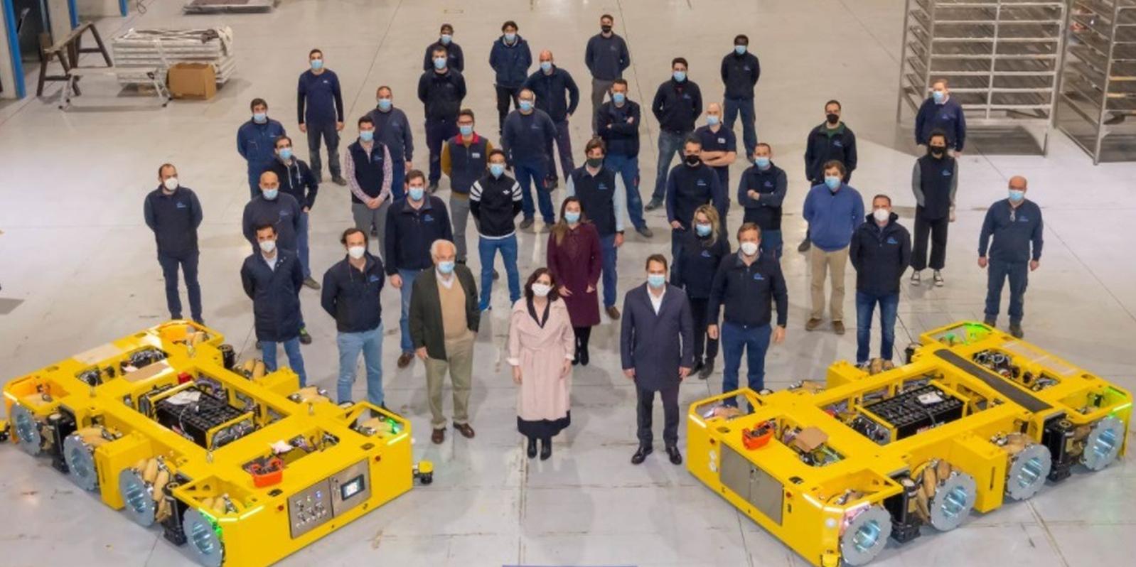 El alcalde de Torrejón y Díaz Ayuso visitaron DTA, primera empresa a nivel mundial especializada en transporte industrial de gran tonelaje