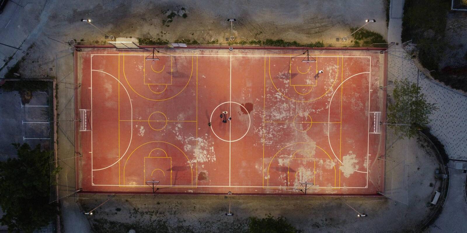 Las Rozas instala nueva iluminación LED para las pistas deportivas de La Encina, Los Enebros y Valle del Ronca