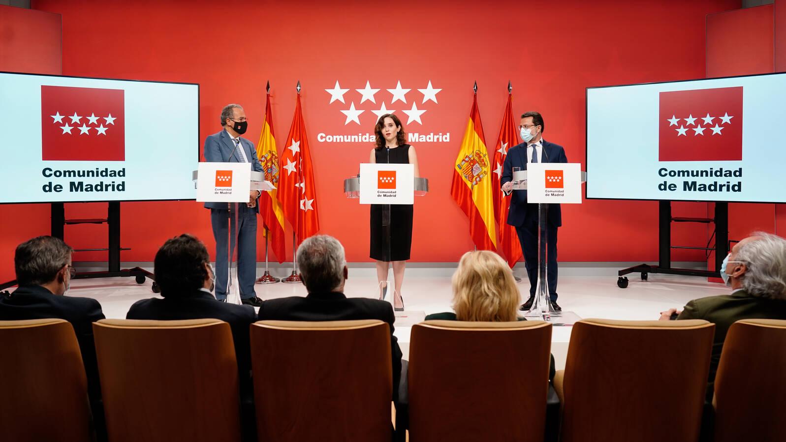 La Comunidad defiende su rebaja de impuestos por generar más actividad y empleo sin ocasionar una "merma" en la recaudación