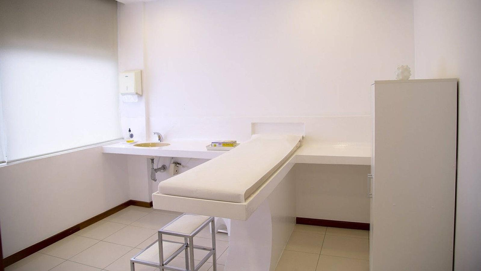 Aspectos a tener en cuenta para escoger clínica de injerto capilar en Madrid