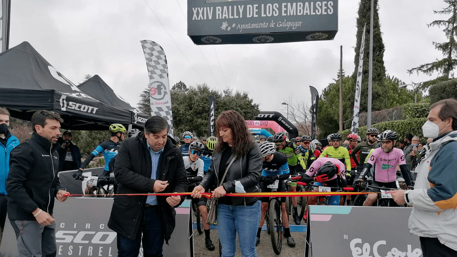 500 ciclistas participaron en la XXIV edición del Rally de los Embalses de Galapagar
