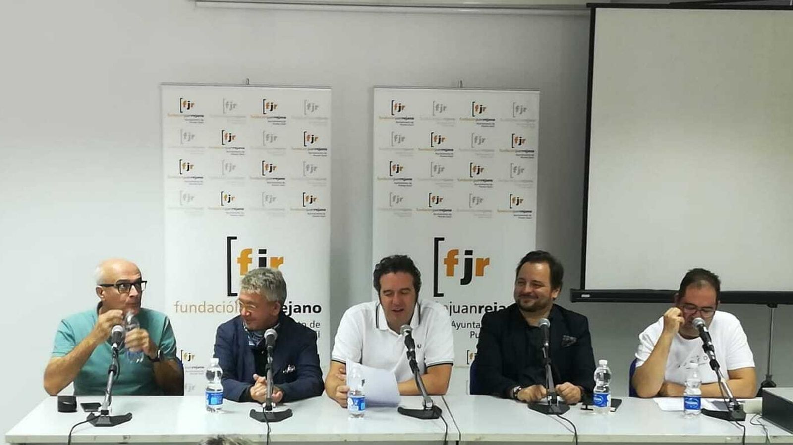 Otro año más poesía, música y plástica se dan cita en “La Onda De La Palabra” de Puente Genil