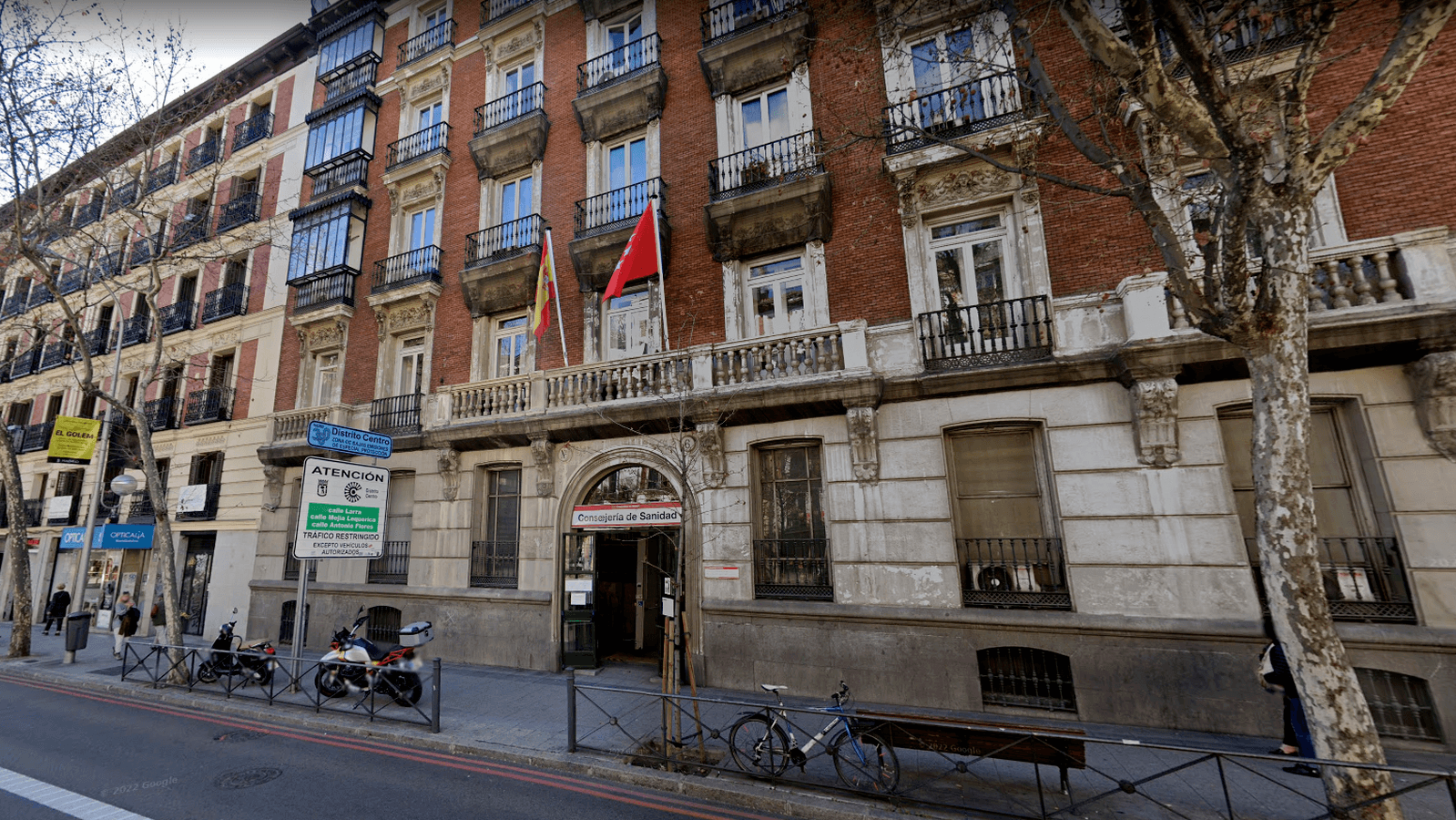 El comité de huelga inicia un encierro en la Dirección General de Recursos Humanos del Sermas