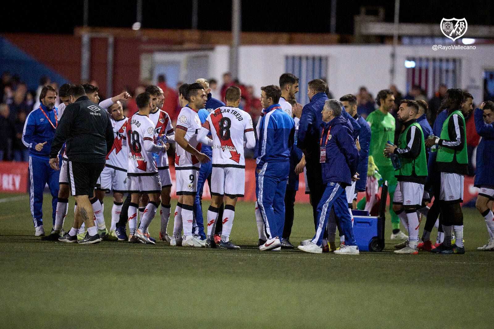 El Rayo sufre pero cumple en Copa