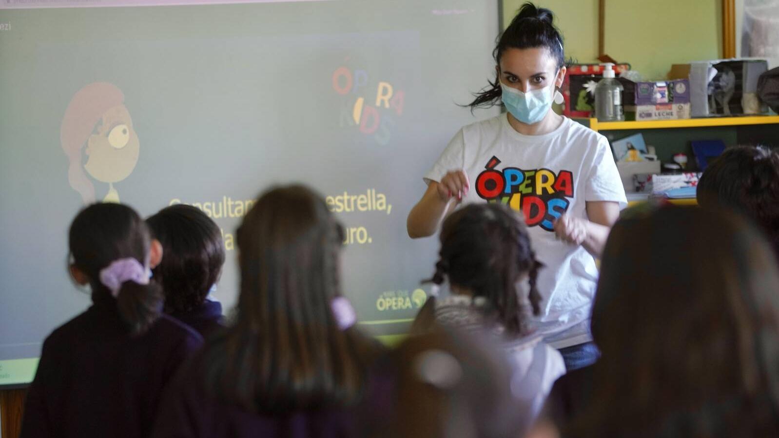 Más de 1.000 alumnos de Las Rozas se forman para  representar La Traviata en los Teatros del Canal
