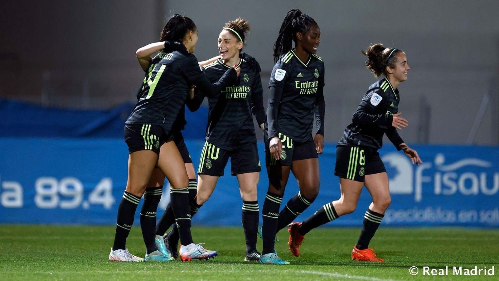 El Real Madrid se despega en la 'zona Champions' de la Liga F y sigue al intratable Barça