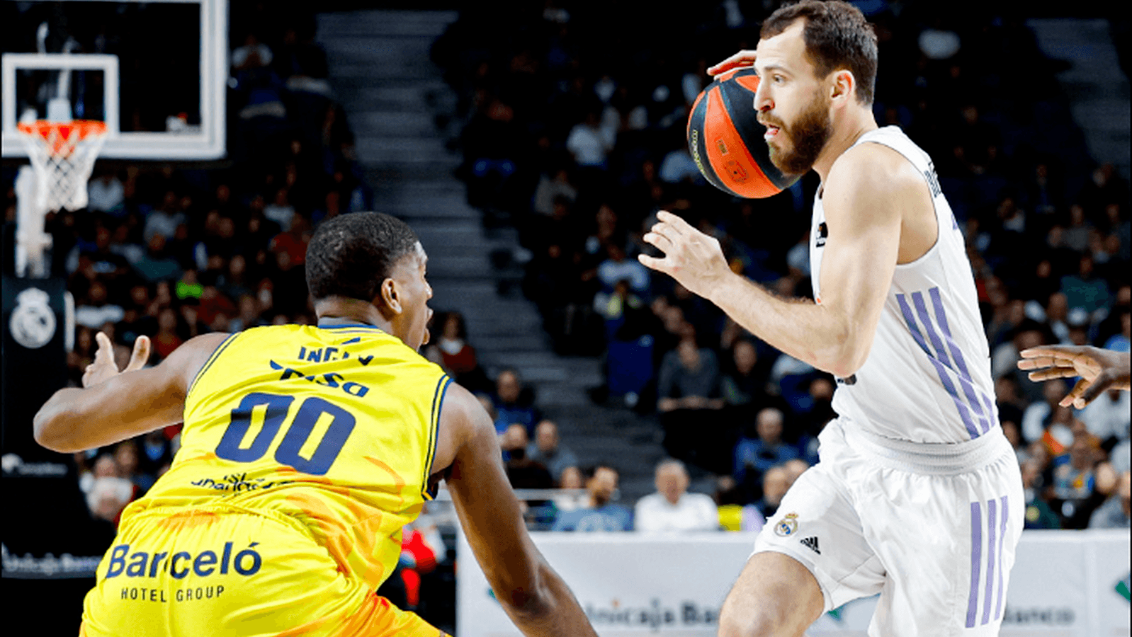 Tavares y Howard ponen arriba a Real Madrid y Baskonia