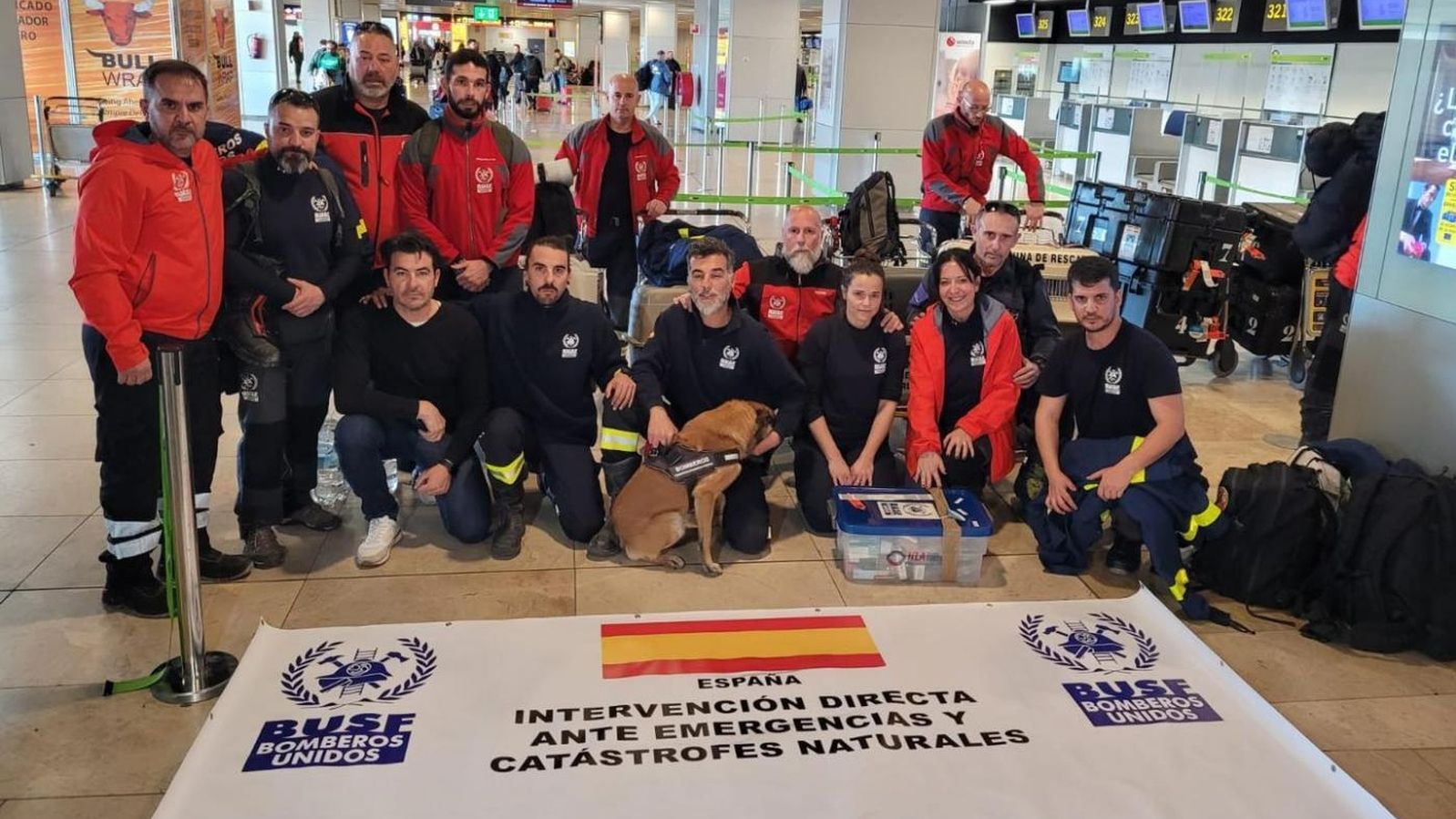 HLA colabora con material sanitario en la expedición a Turquía de Bomberos Unidos sin Fronteras