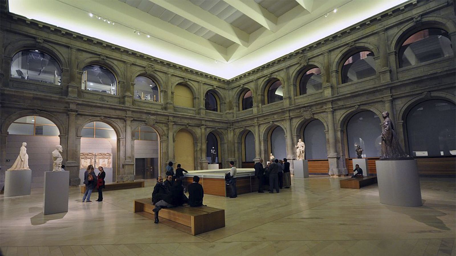 Conocer Madrid: El Claustro de los Jerónimos