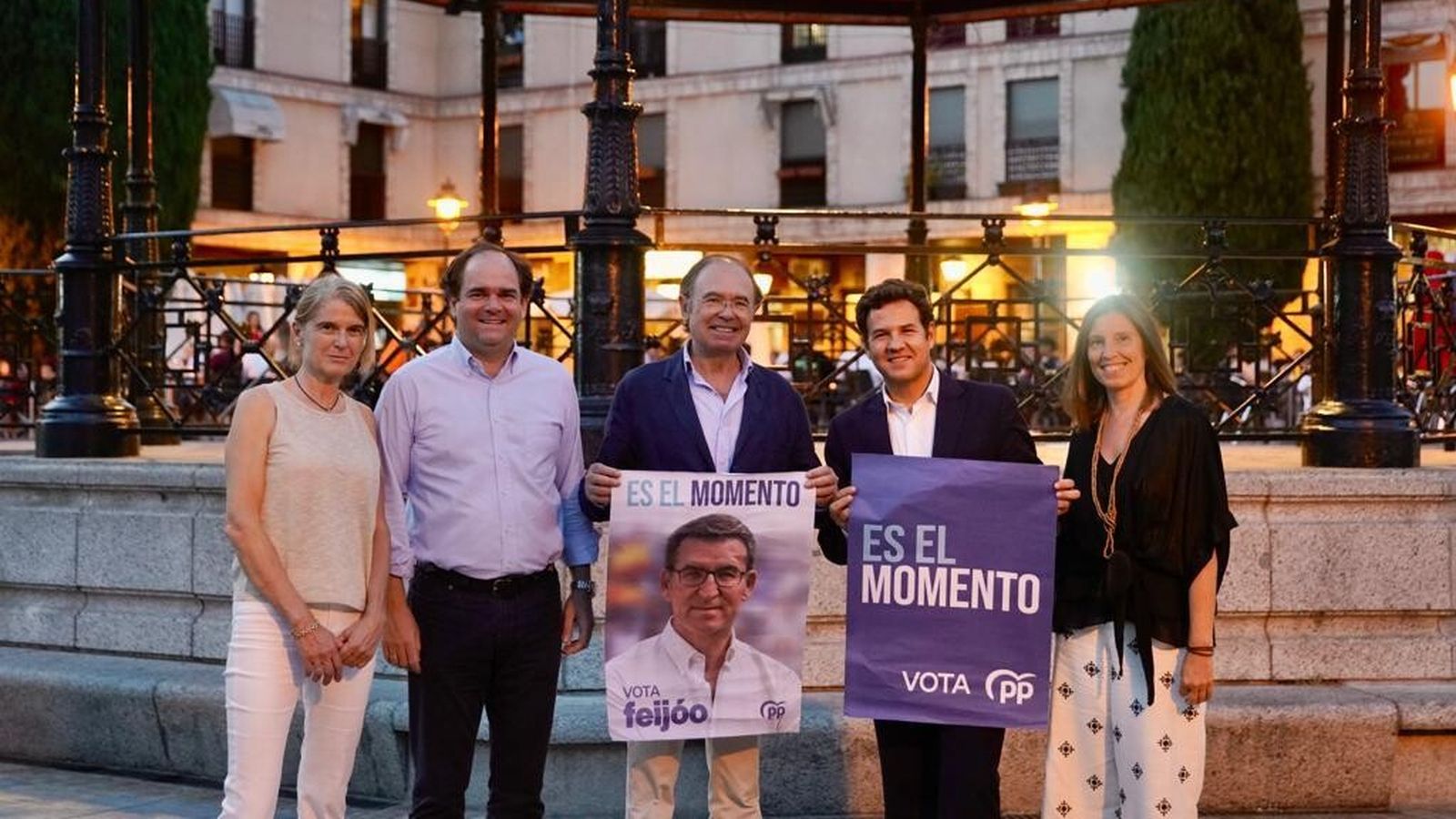 Pío García Escudero y José de la Uz comienzan la campaña del PP con un paseo electoral por Las Rozas