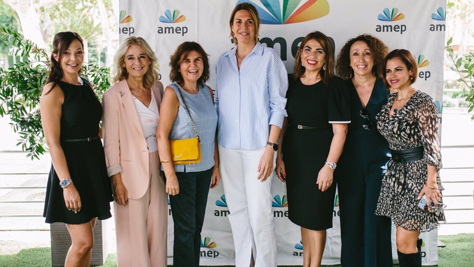 La alcaldesa de Pozuelo traslada su apoyo al tejido empresarial