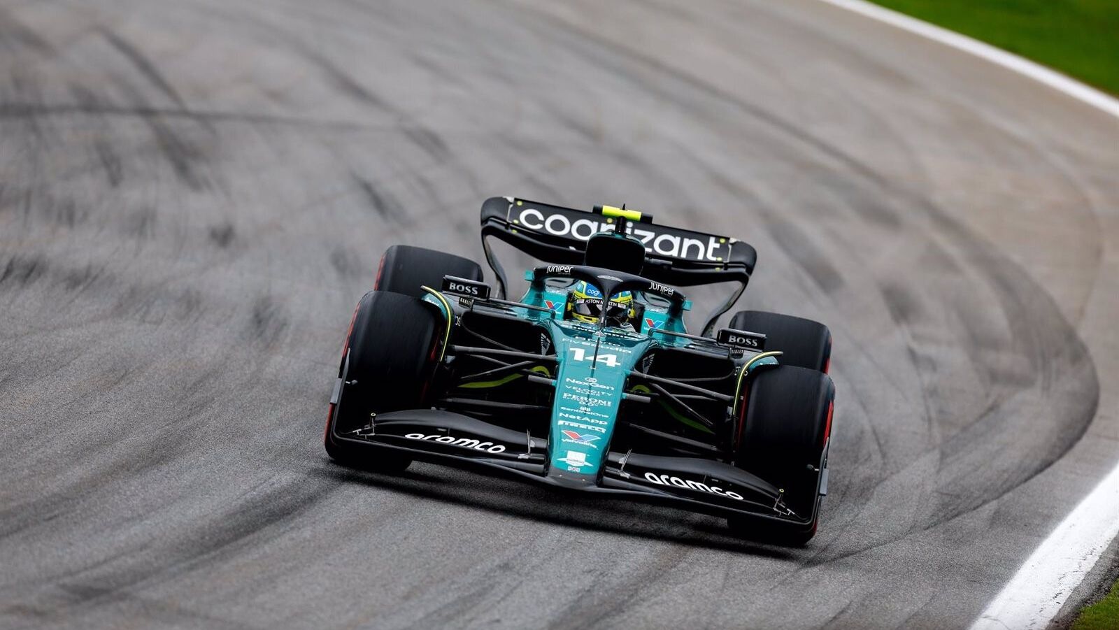 El piloto español Fernando Alonso logra un podio increíble en Brasil