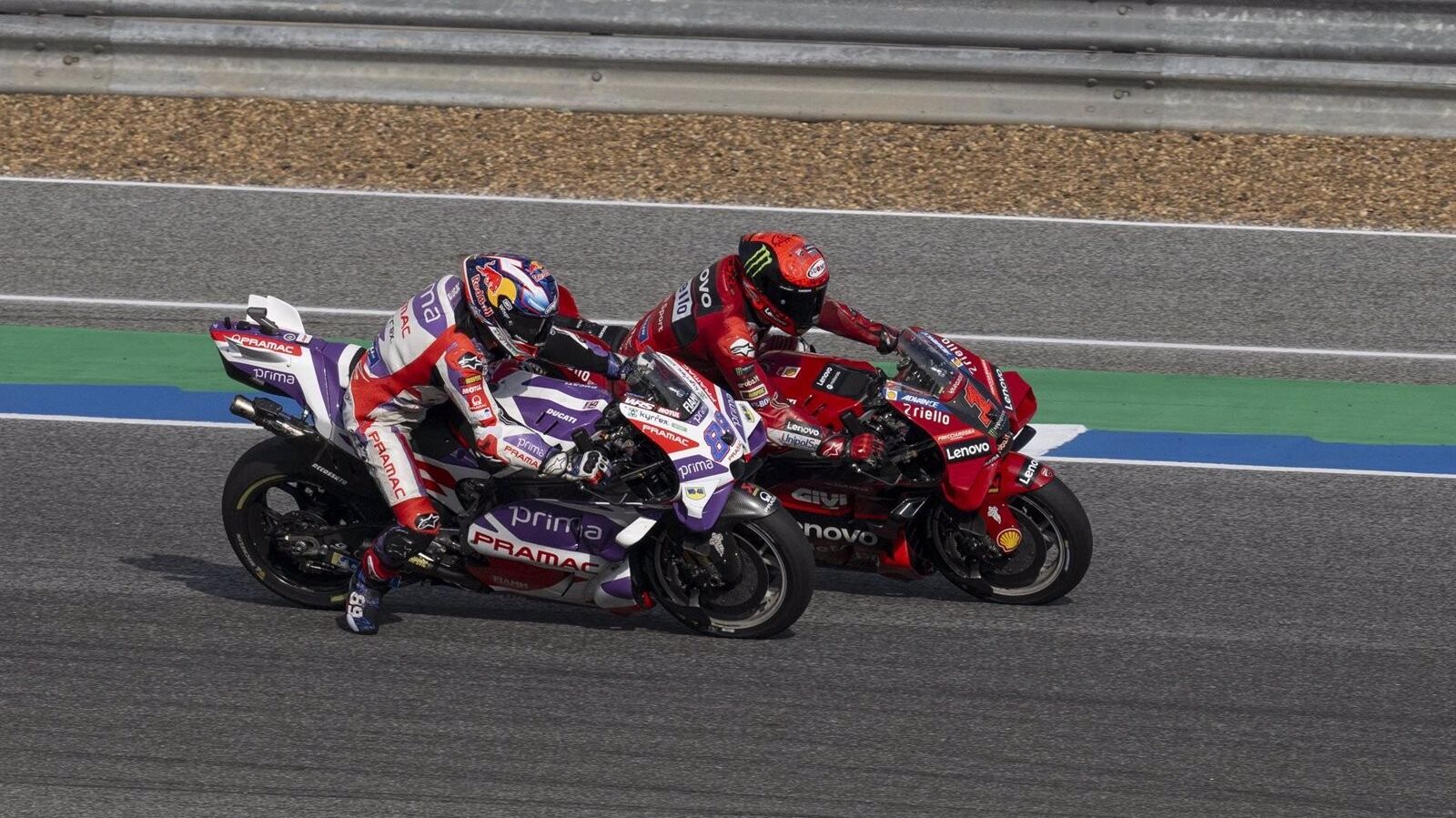 Bagnaia gana el pulso a Jorge Martín en la victoria de Bastianini en Sepang