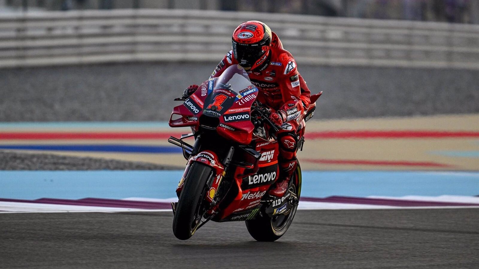 Jorge Martín se va al suelo y Bagnaia es campeón de MotoGP