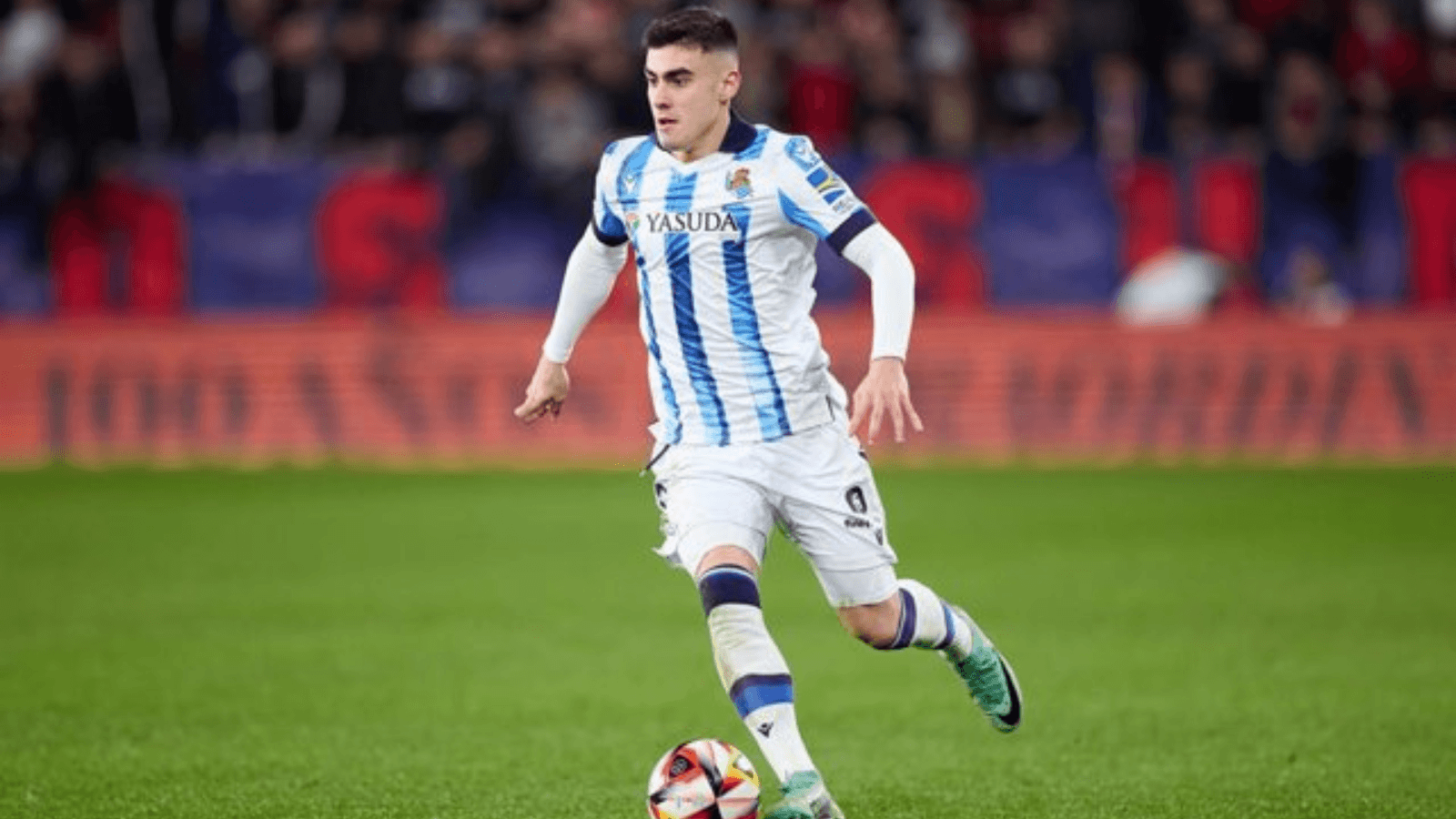  Ander Barrenetxea renueva hasta 2030 con la Real Sociedad