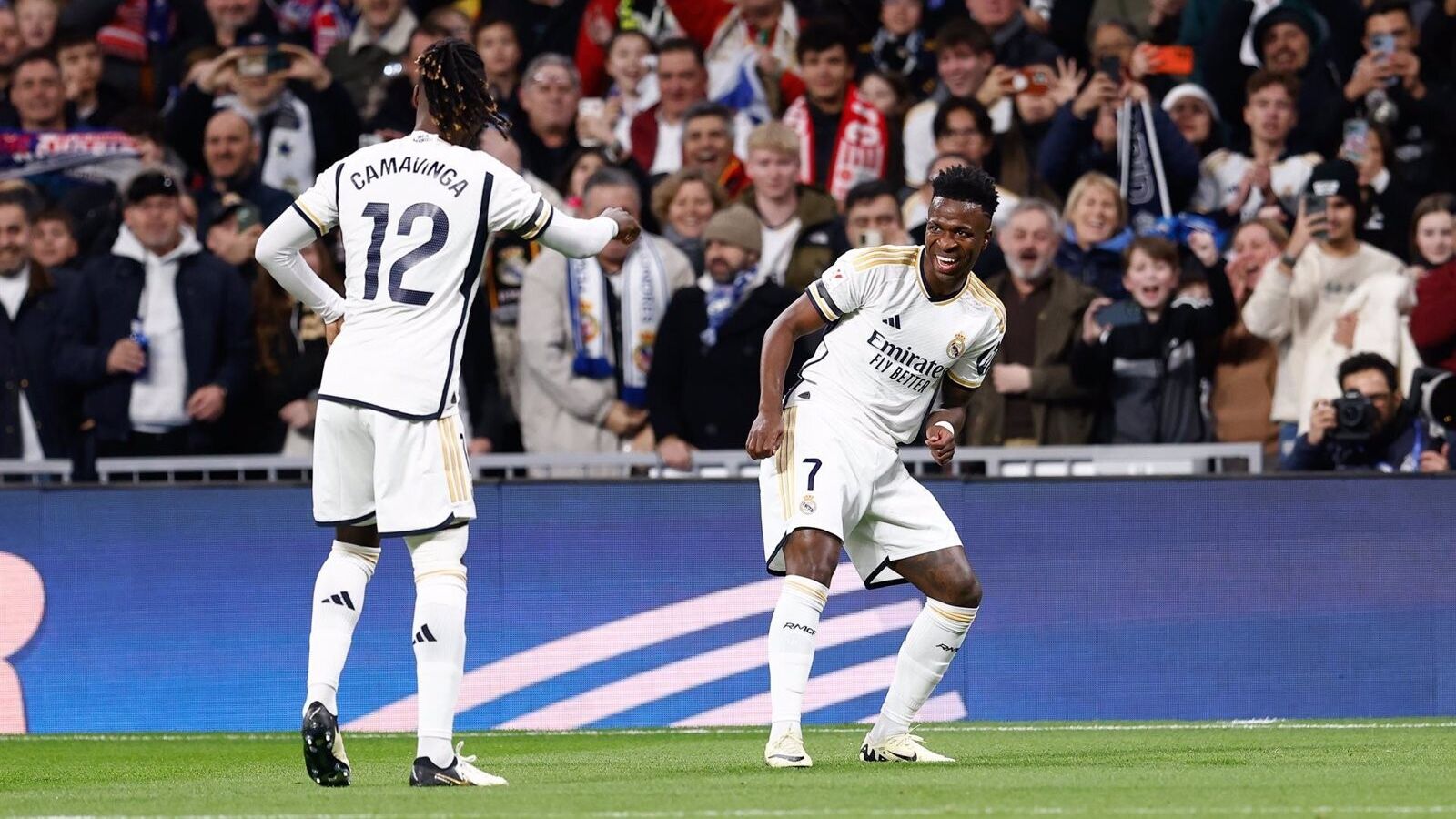 El Real Madrid baja de la nube al Girona con una goleada