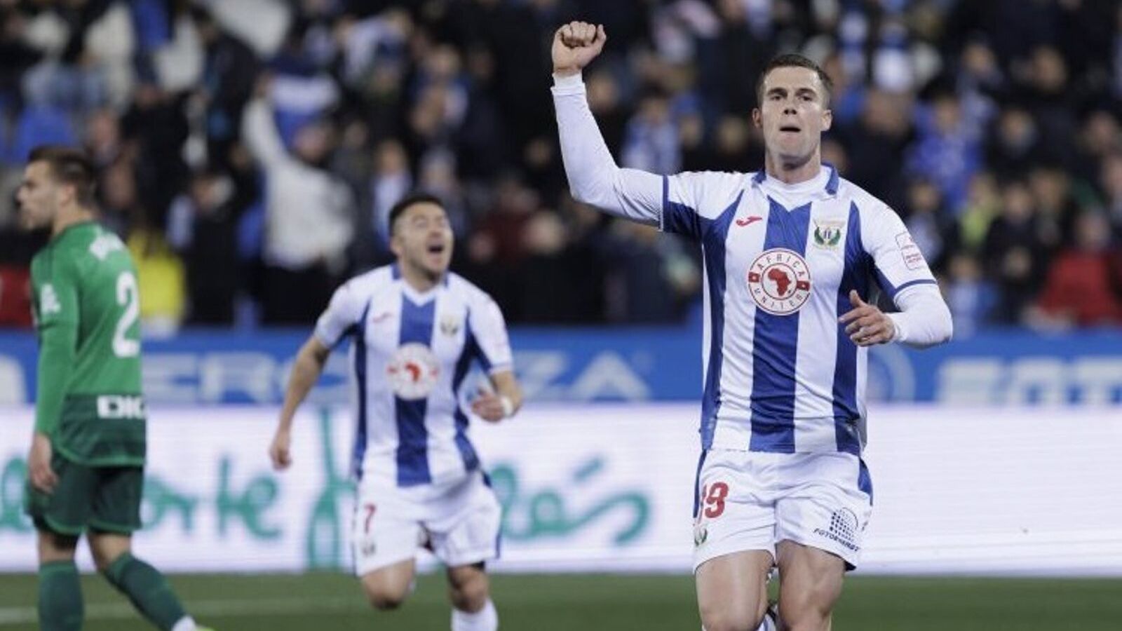 El Leganés golea en el derbi al Alcorcón y afianza su liderato en LaLiga Hypermotion