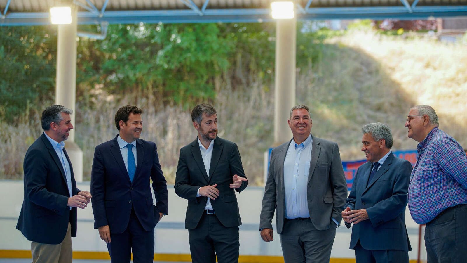 La Comunidad renueva la red de alumbrado público de 24 edificios y 10 áreas deportivas de Las Rozas