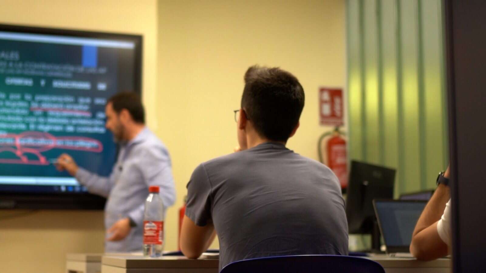 Estabilidad para toda la vida: Convocatoria 2024 de Auxiliares Administrativos del Ayuntamiento de Madrid